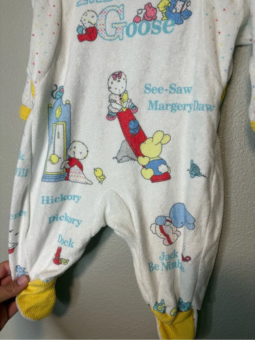 Vintage Carter’s Nursery Rhyme Terry Cloth Footed Sleeper White 12-17 lbs M